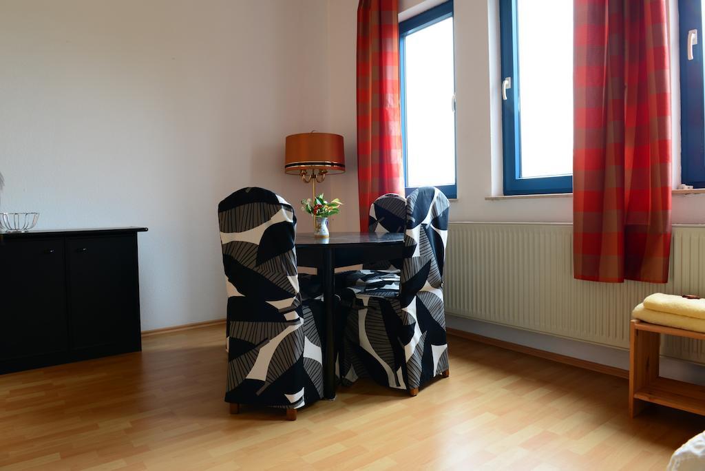 Monteur Und Messewohnung Rodgau Ngoại thất bức ảnh